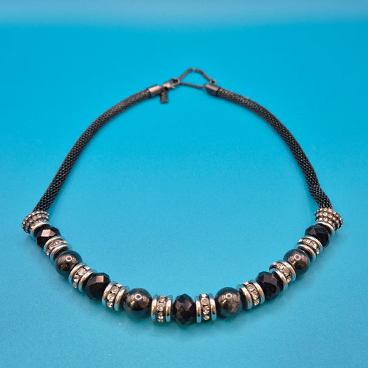 Elegante Vintage TOSH Statement-Kette mit schwarzen facettierten Perlen