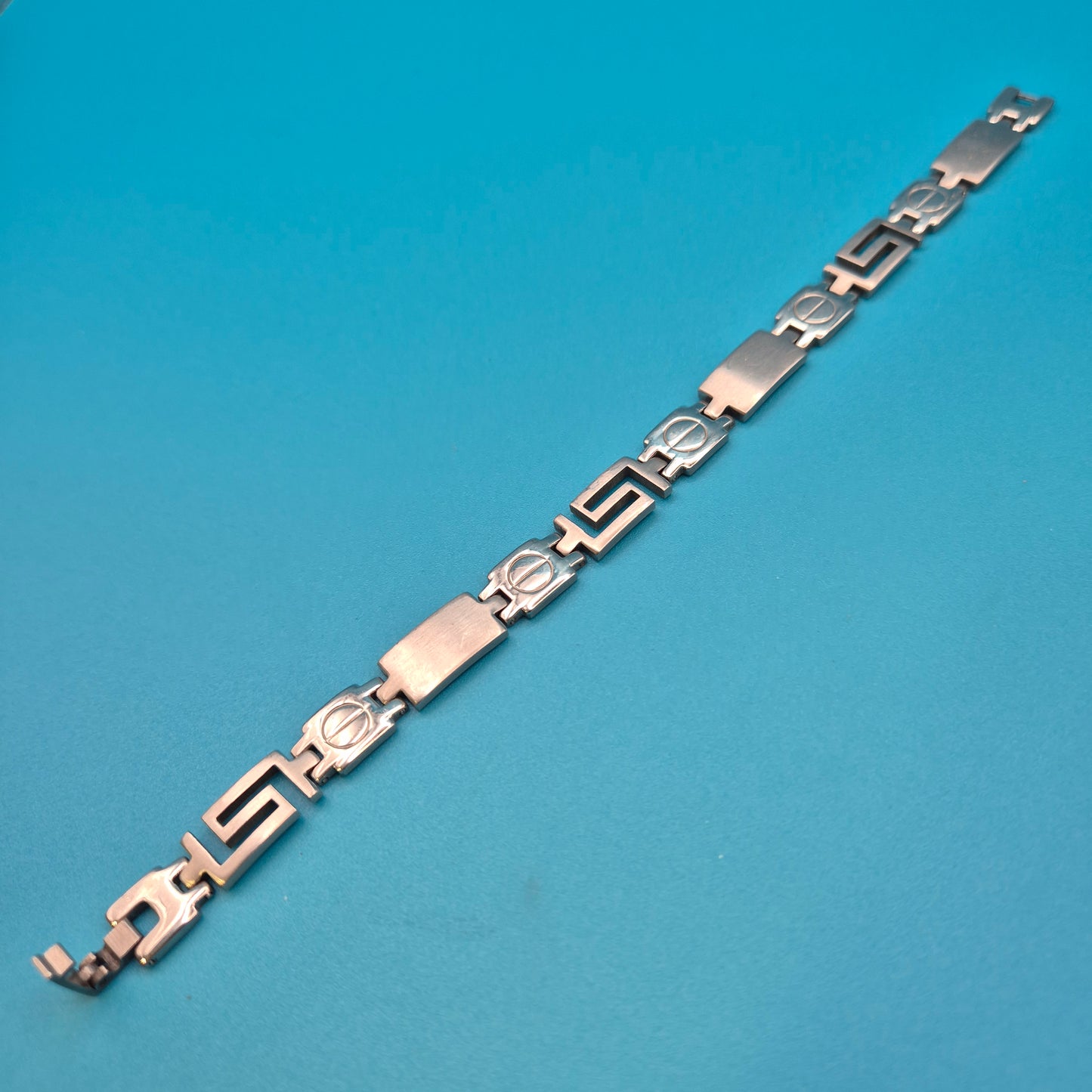 Vintage Edelstahl Armband im griechischen Mäander-Design