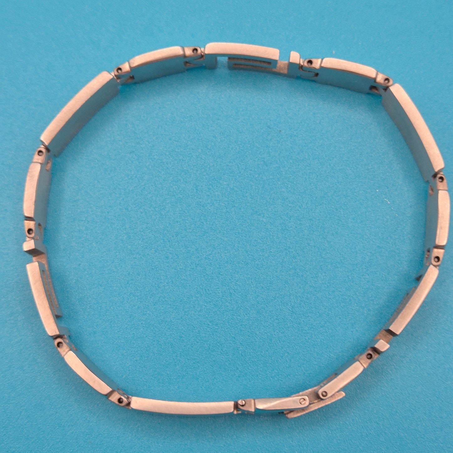 Vintage Edelstahl Armband im griechischen Mäander-Design
