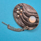 Vintage Brosche in Mond-Optik mit Opal-Cabochon und Perlenbesatz