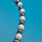 Elegante Vintage-Kette mit Perlen und anthrazitfarbenen Metallperlen