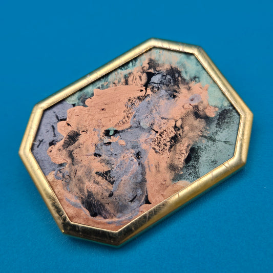 Vintage Brosche in Goldoptik mit abstrakter Kupfer-Patina Einlage