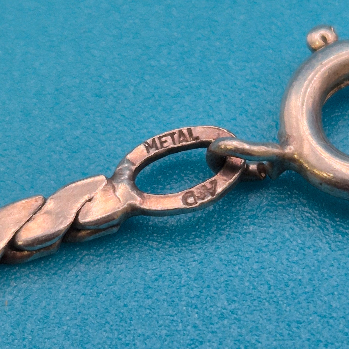 Elegante Vintage Premira Bijou Uhren-Halskette im ovalen Design