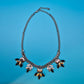 Vintage Statement-Kette mit geschliffenen Schmucksteinen in Anthrazit-Optik