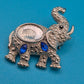 Vintage Elefanten-Brosche in Silber-Optik mit blauen Zirkonia-Akzenten