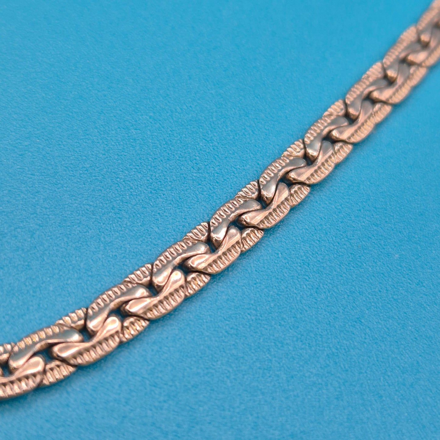 Klassische Vintage Kette in Goldoptik – Geflochtenes Design