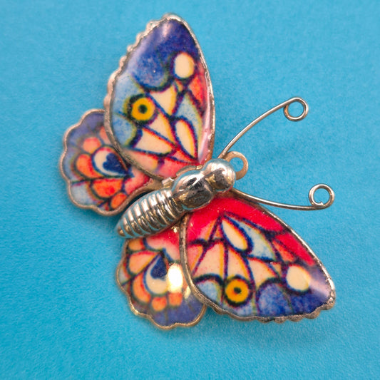 Wunderschöne Vintage Emaille Schmetterlingsbrosche mit bunten Flügeln