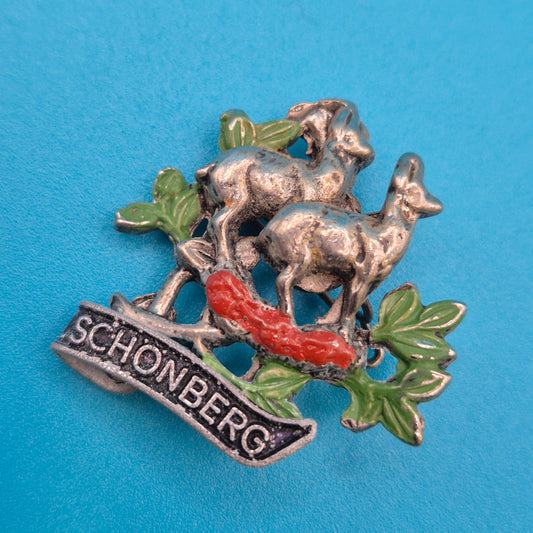 Vintage Emaille-Brosche "Schönberg" mit Bergziegen-Motiv