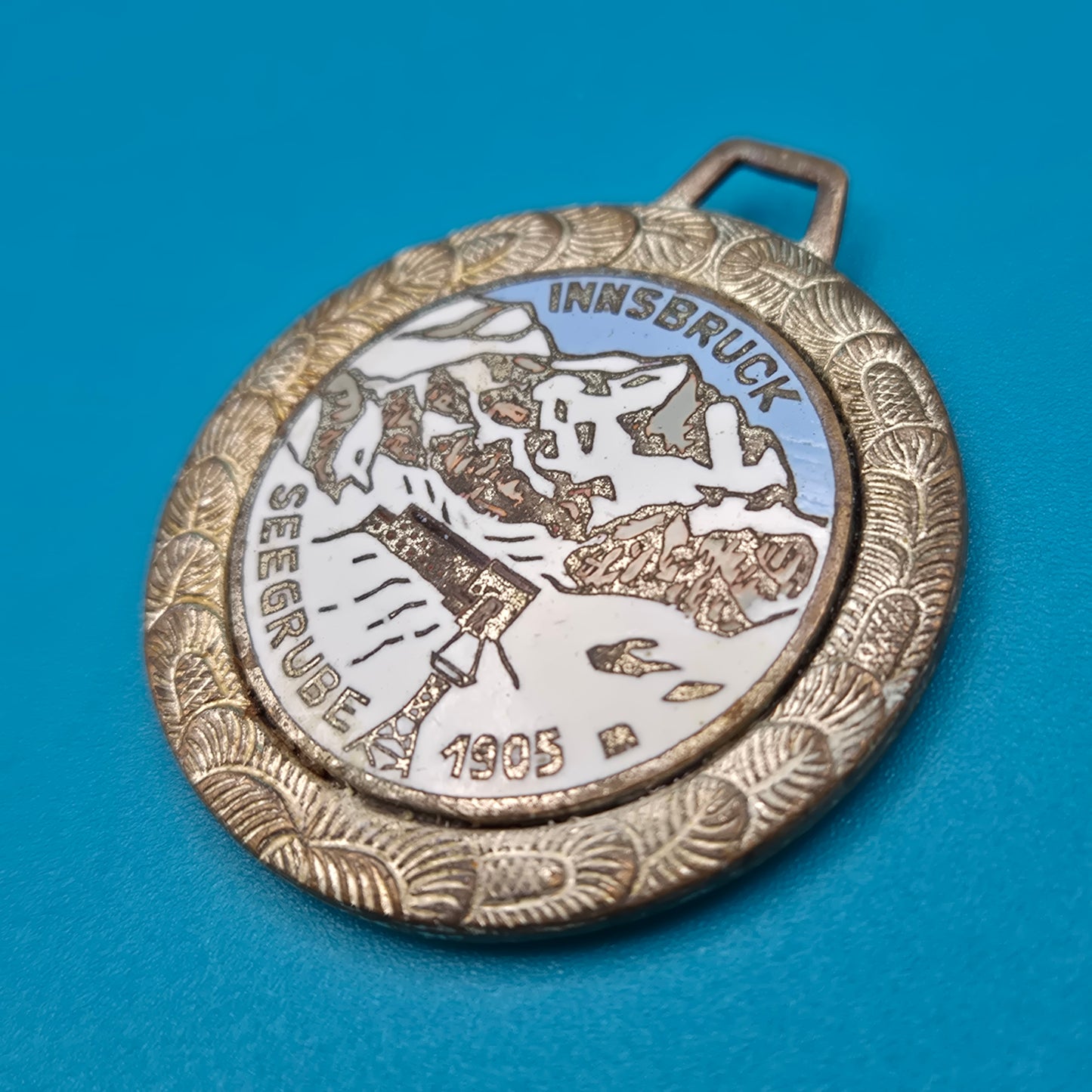 Vintage Innsbruck Seegrube Medaille Anhänger mit Emaille-Motiv 1905