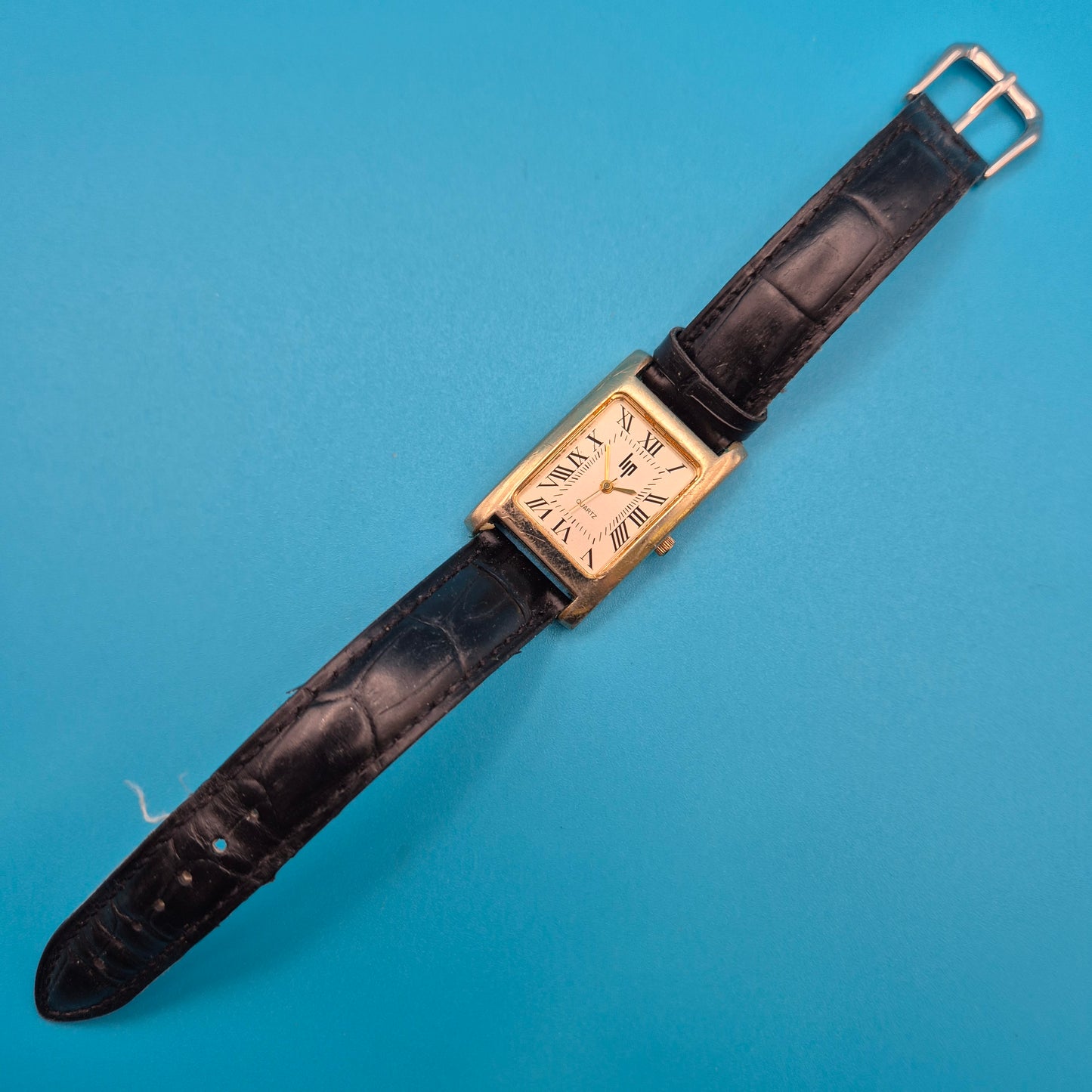 Vintage Lip Damenuhr Goldfarben Quartz mit Lederarmband