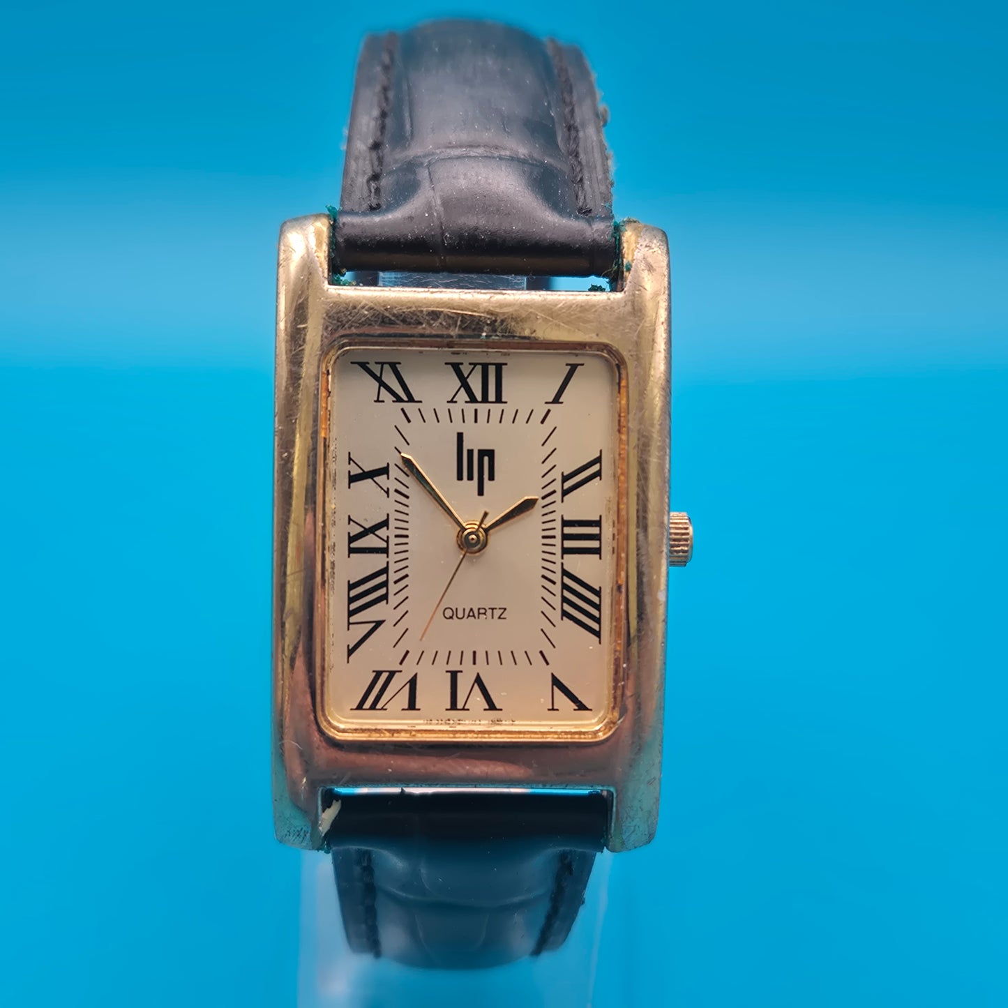 Vintage Lip Damenuhr Goldfarben Quartz mit Lederarmband
