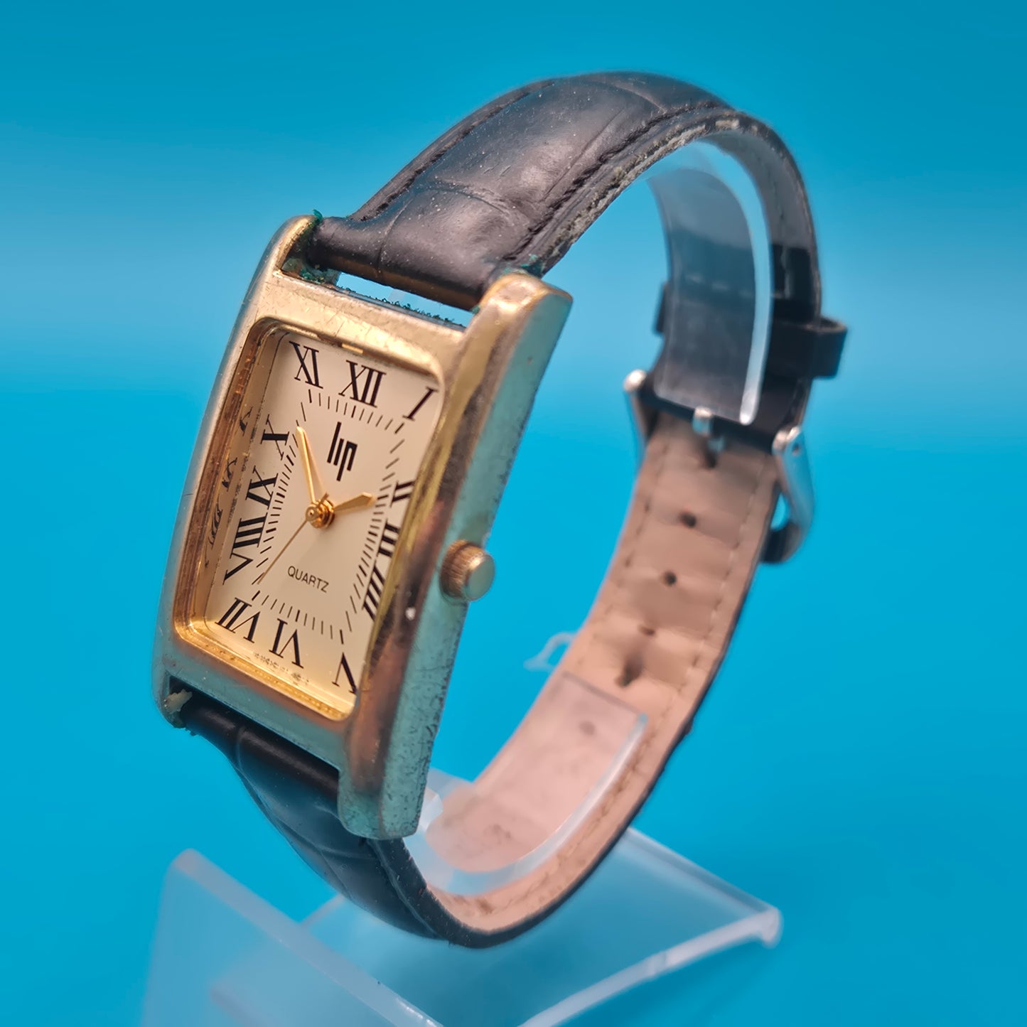 Vintage Lip Damenuhr Goldfarben Quartz mit Lederarmband