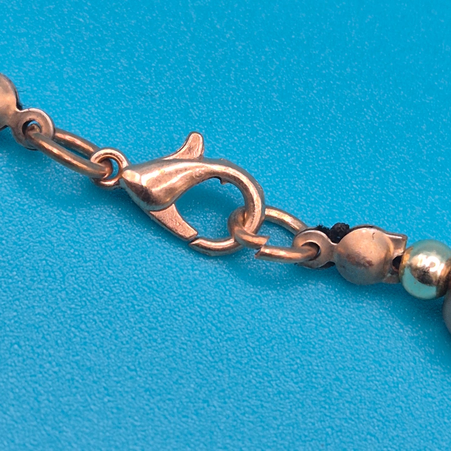 Vintage Statement-Kette mit marmorierten Kugeln in Bronze und Türkis