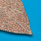 Vintage Blatt-Anhänger in Roségold-Optik mit funkelnden Strasssteinen