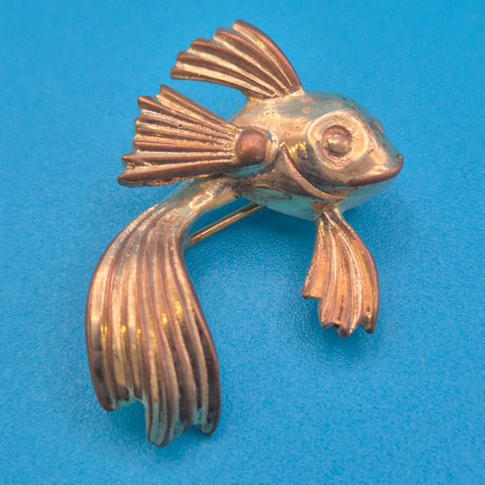 Vintage Goldfarbene Fisch-Brosche im verspielten Design