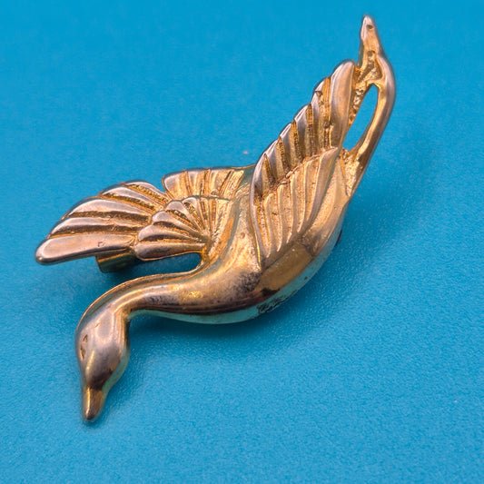 Elegante Vintage Brosche goldfarben Schwan im Flug Design