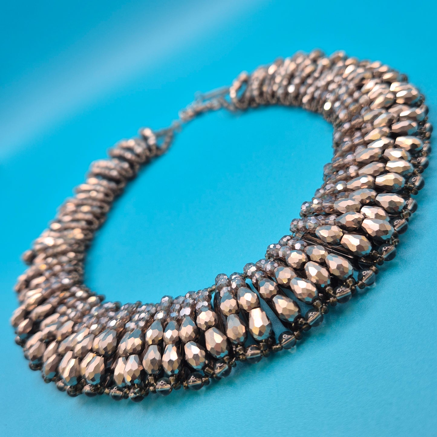 Vintage Statement Collier mit facettierten Glasperlen in Anthrazit