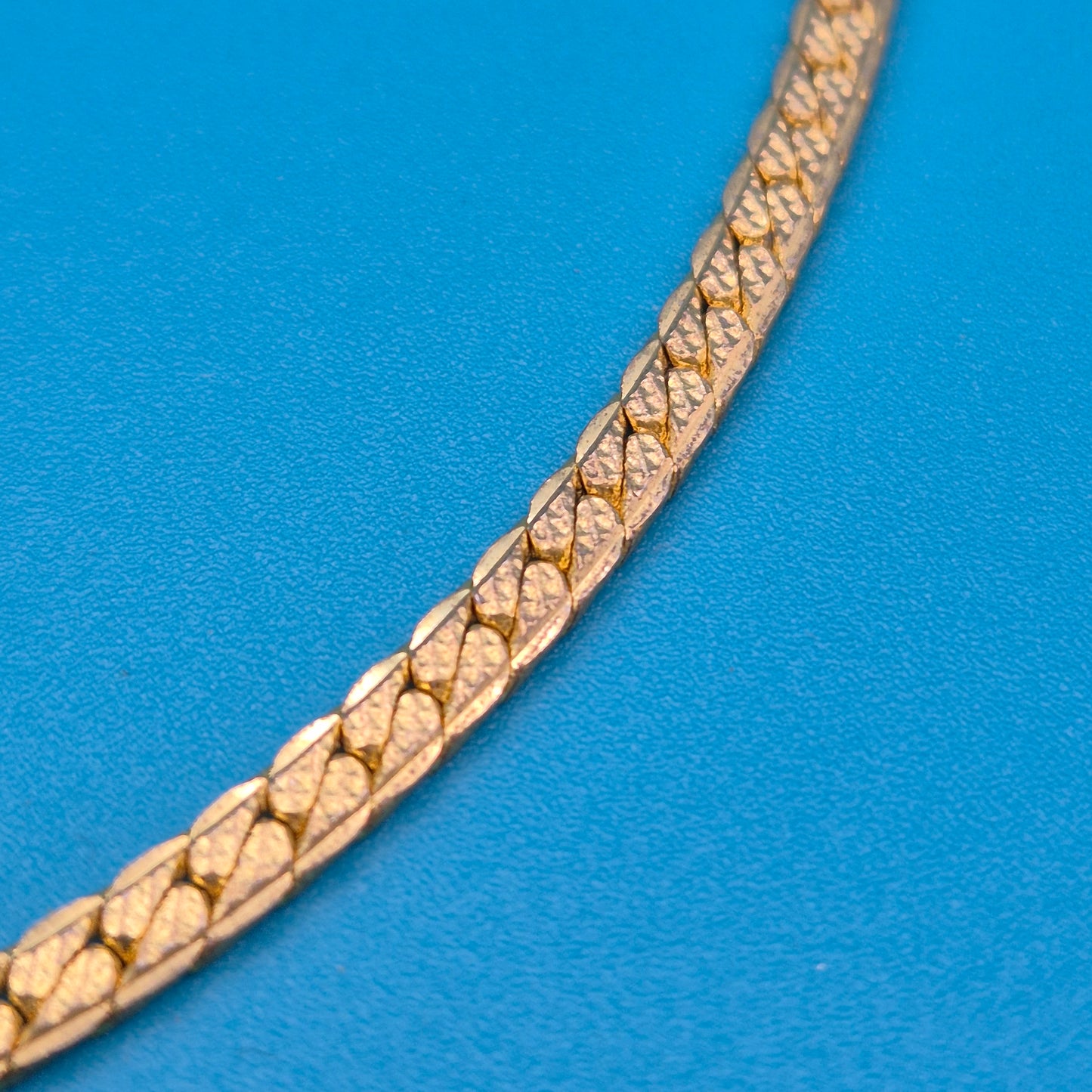 Elegante Vintage Gold-Kette mit zartem Zirkonia-Blütenanhänger