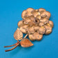 Vintage Goldfarbene Blumen-Brosche mit Blättern Akzenten
