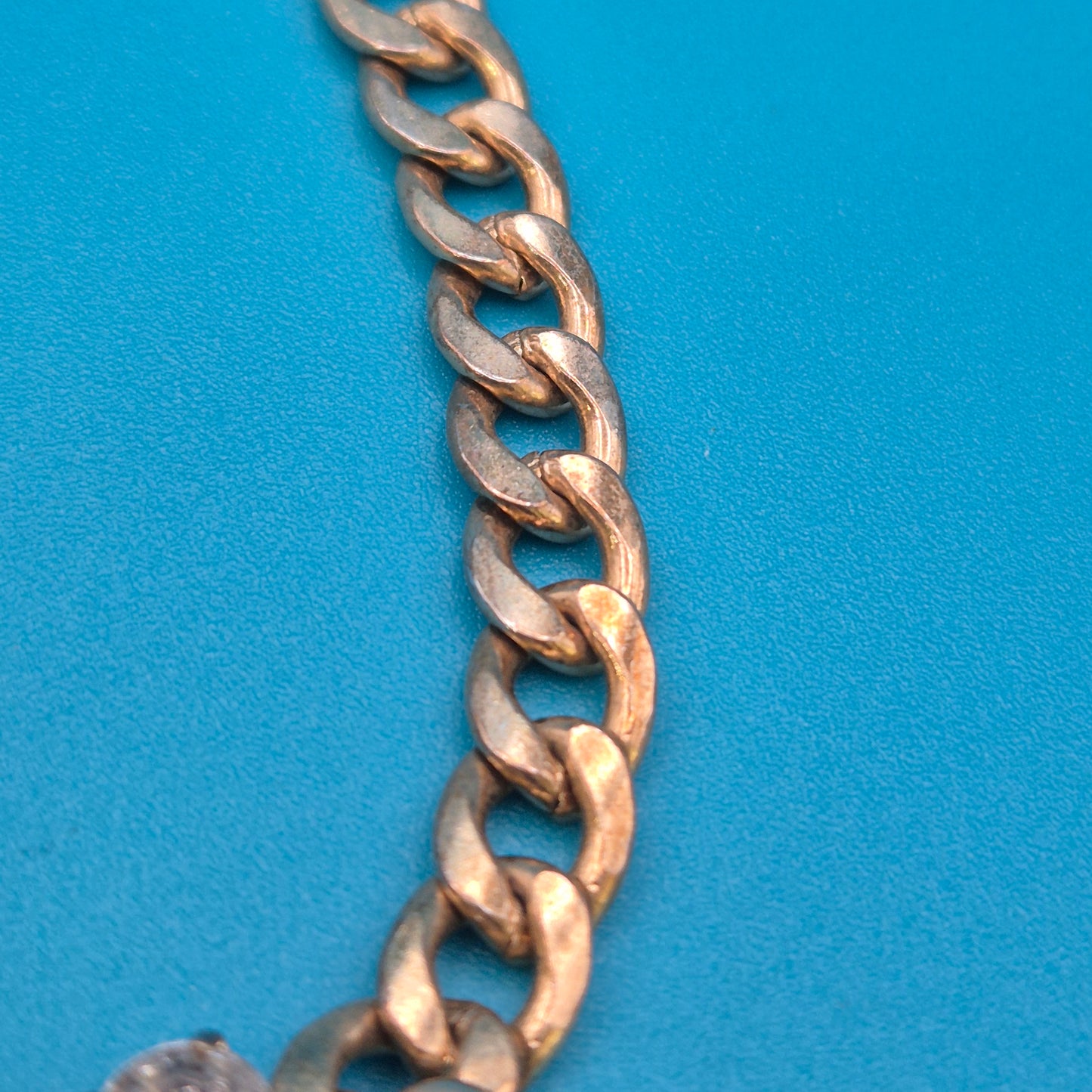 Vintage Statement Collier Goldfarben mit schwarzen und weißen Akzenten