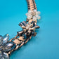 Vintage Statement-Kette mit floralen Kristallen und geflochtenem Band