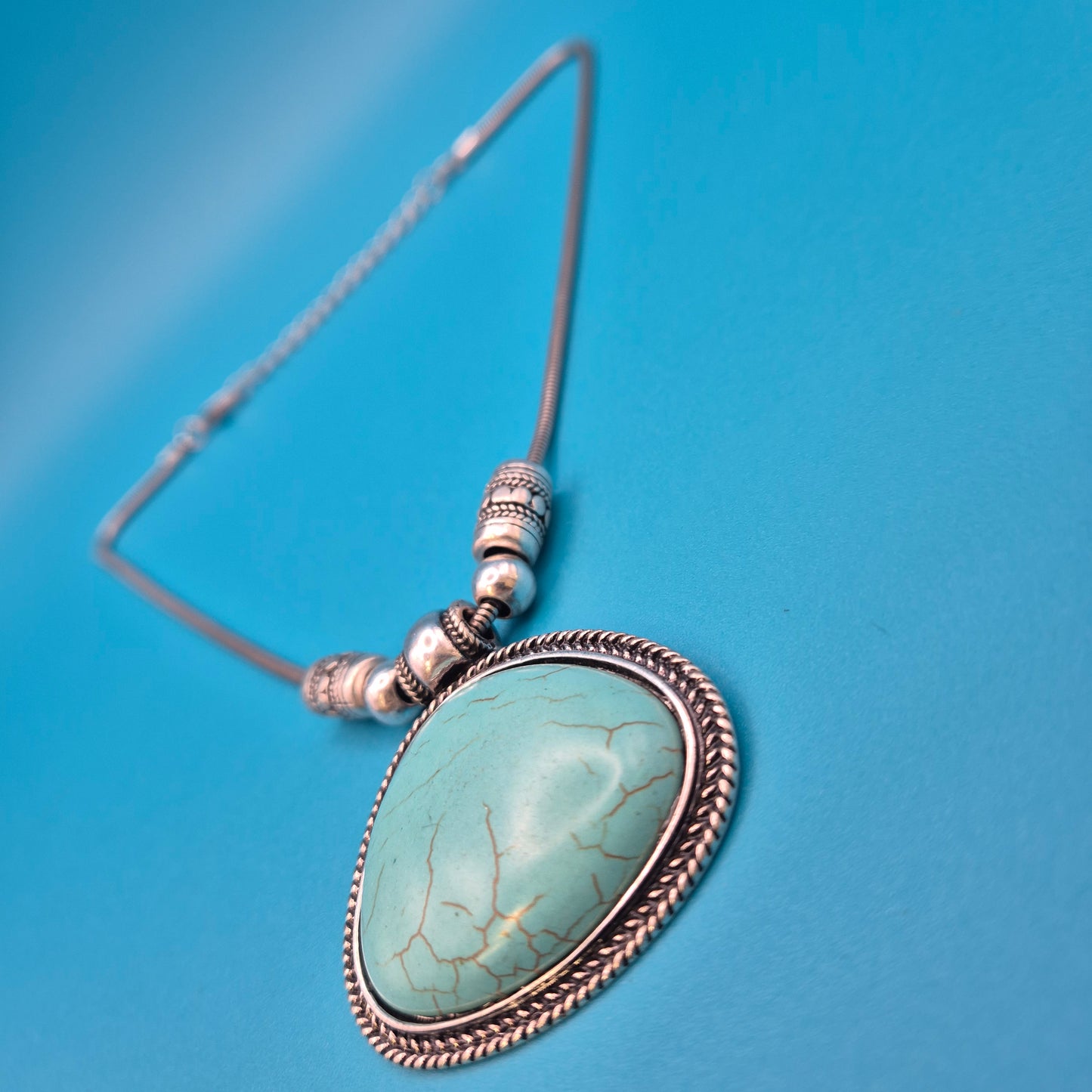 Vintage Kette mit Türkis-Optik Stein Anhänger und Silber-Finish