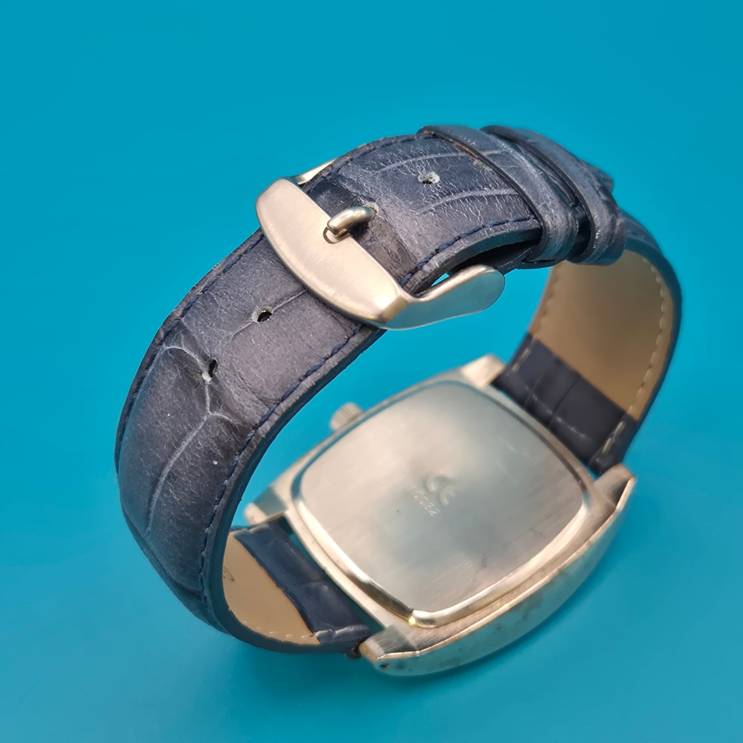 Elegante Vintage Condor Quarzuhr mit quadratischem Gehäuse und Lederarmband