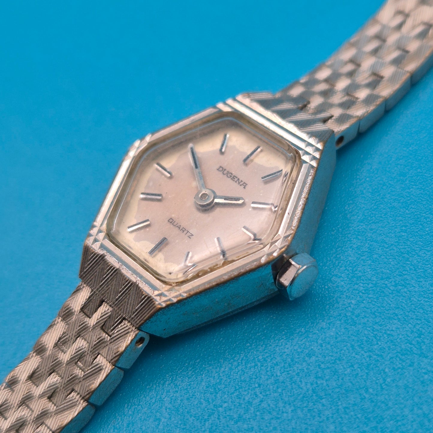 Vintage DUGENA Quartz Damenuhr Sechseck-Gehäuse mit Strukturarmband