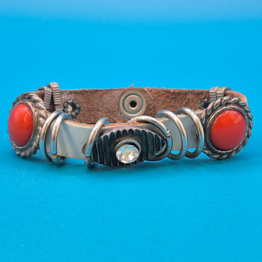 Boho Vintage Lederarmband mit Korallen-Optik und Strass-Element