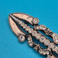Elegante Vintage-Brosche in Antik-Silberoptik mit funkelnden Strasssteinen