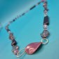 Elegante Vintage-Kette in Violett- und Fliedertönen mit geometrischen Perlen