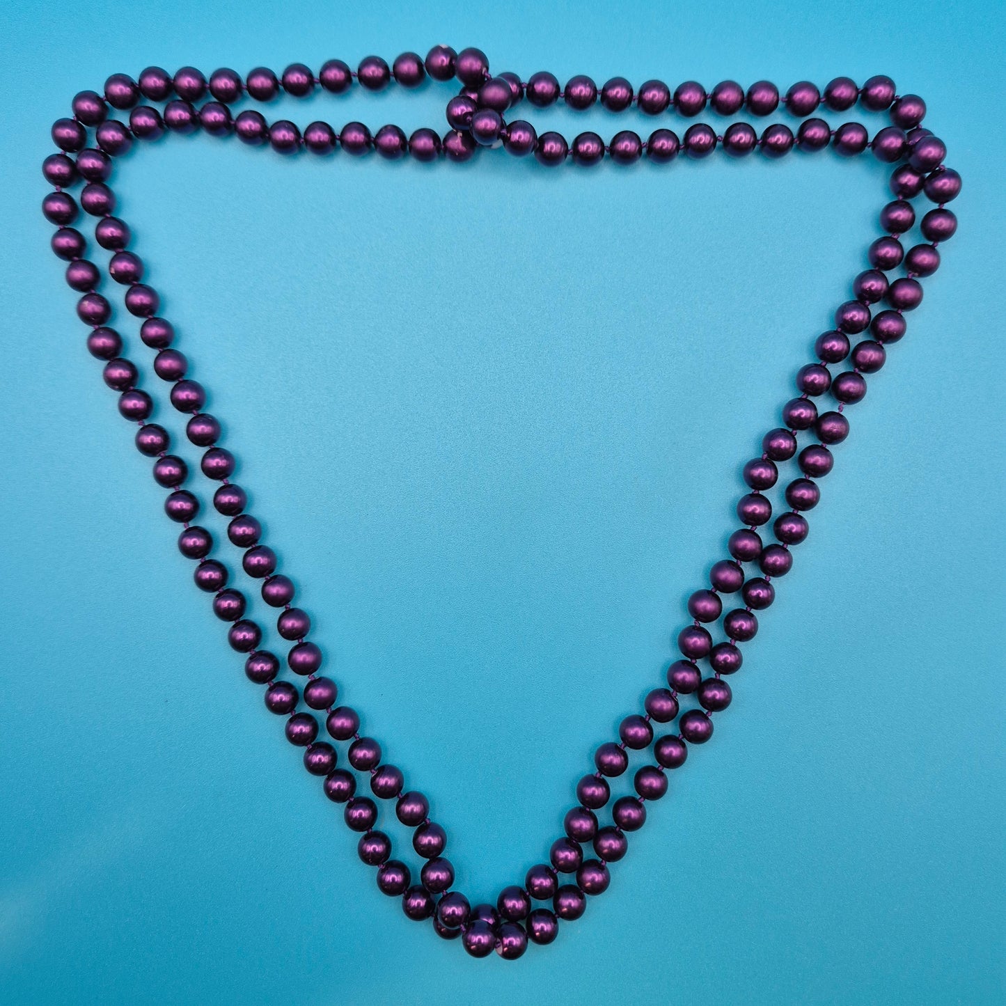 Elegante Vintage Perlenkette in tiefem Lila – Lange Modeschmuck Kette