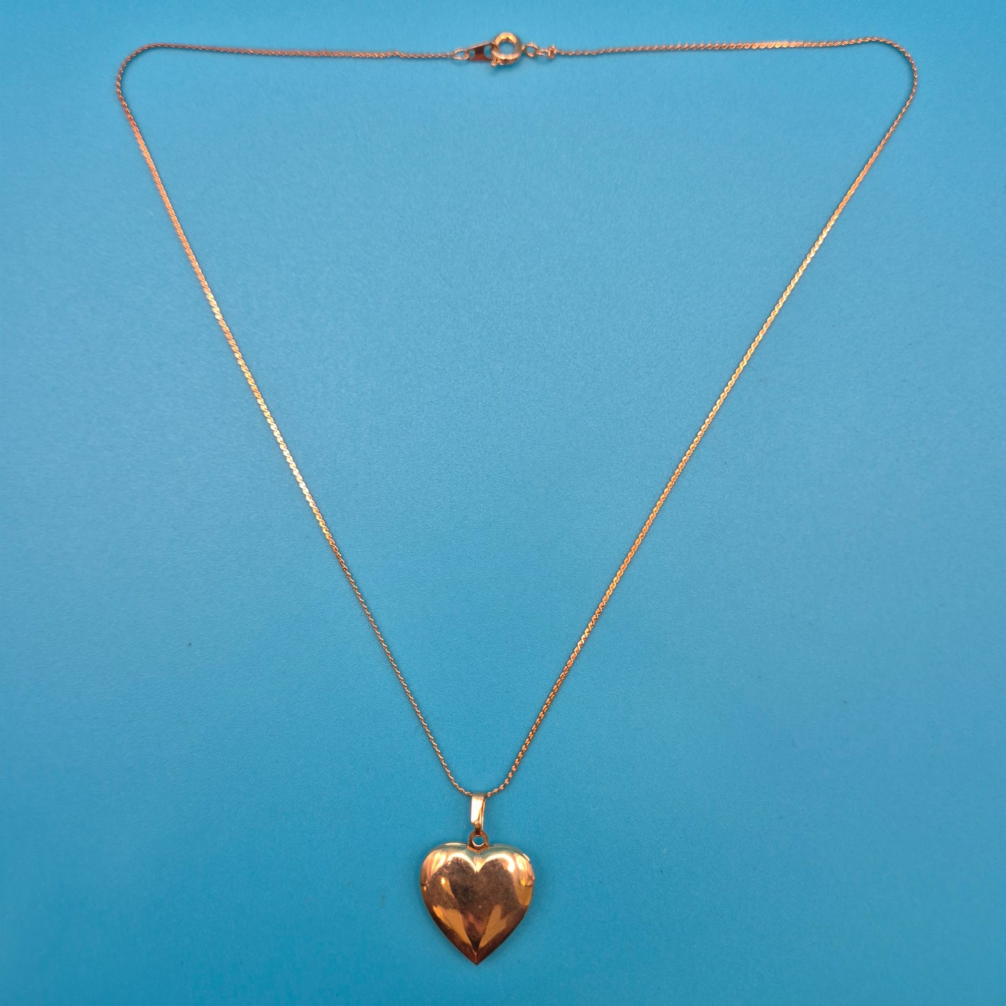 Elegante Vintage Herz-Medaillon Halskette in Goldoptik