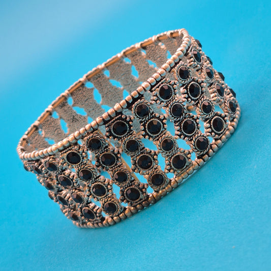 Vintage Stretch-Armband mit schwarzen Schmucksteinen in Antik-Silber-Optik