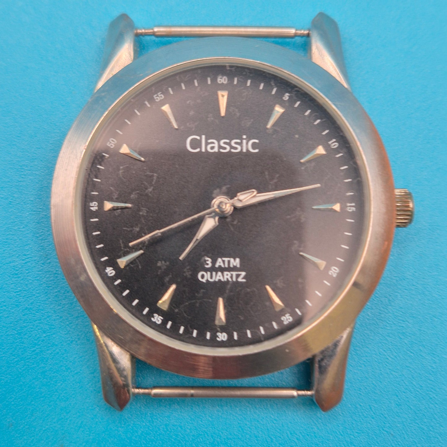 Vintage Classic Quarz-Armbanduhr Herrenuhr mit schlichtem schwarzem Zifferblatt