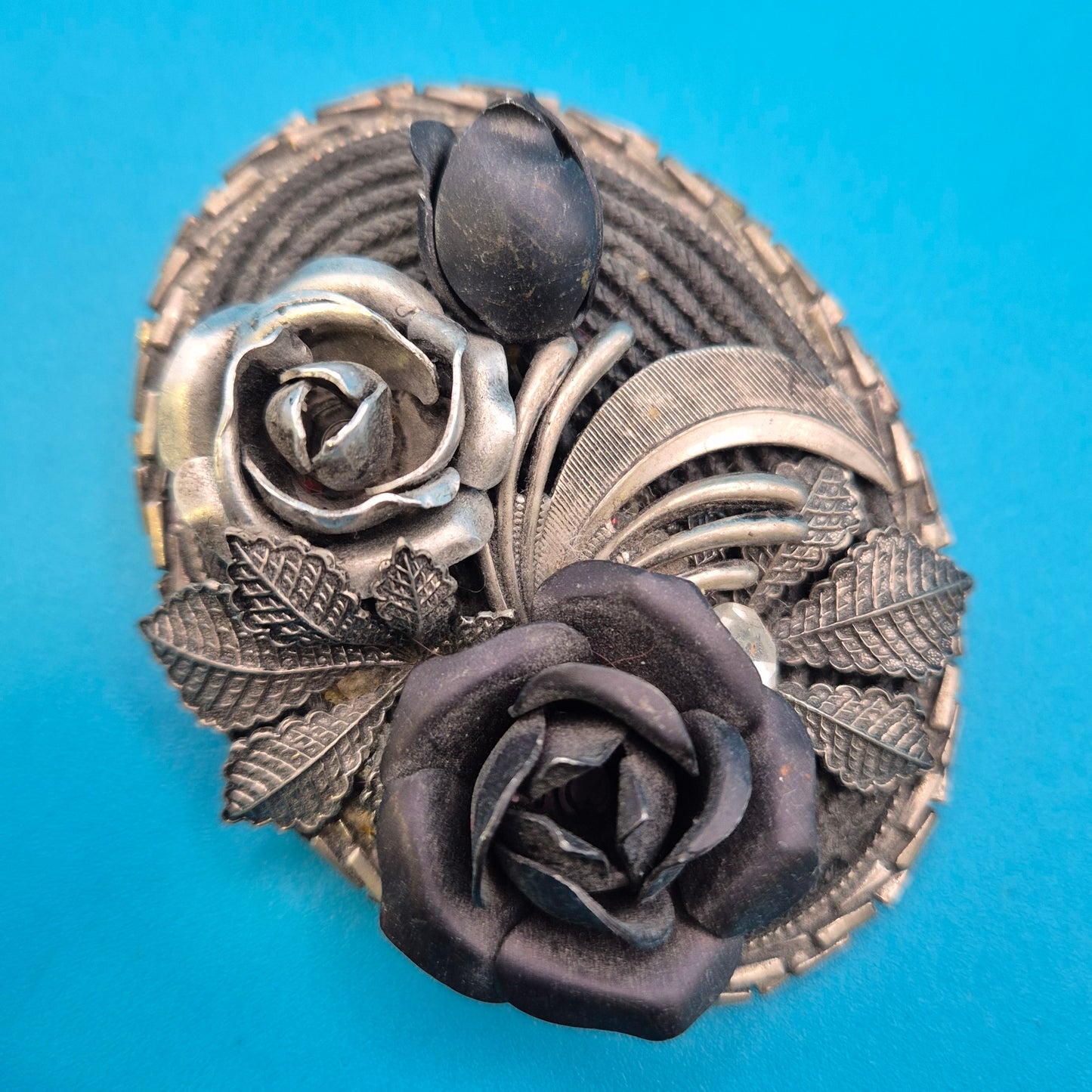 Vintage Statement-Brosche mit Rosen-Motiv und Strass-Akzent
