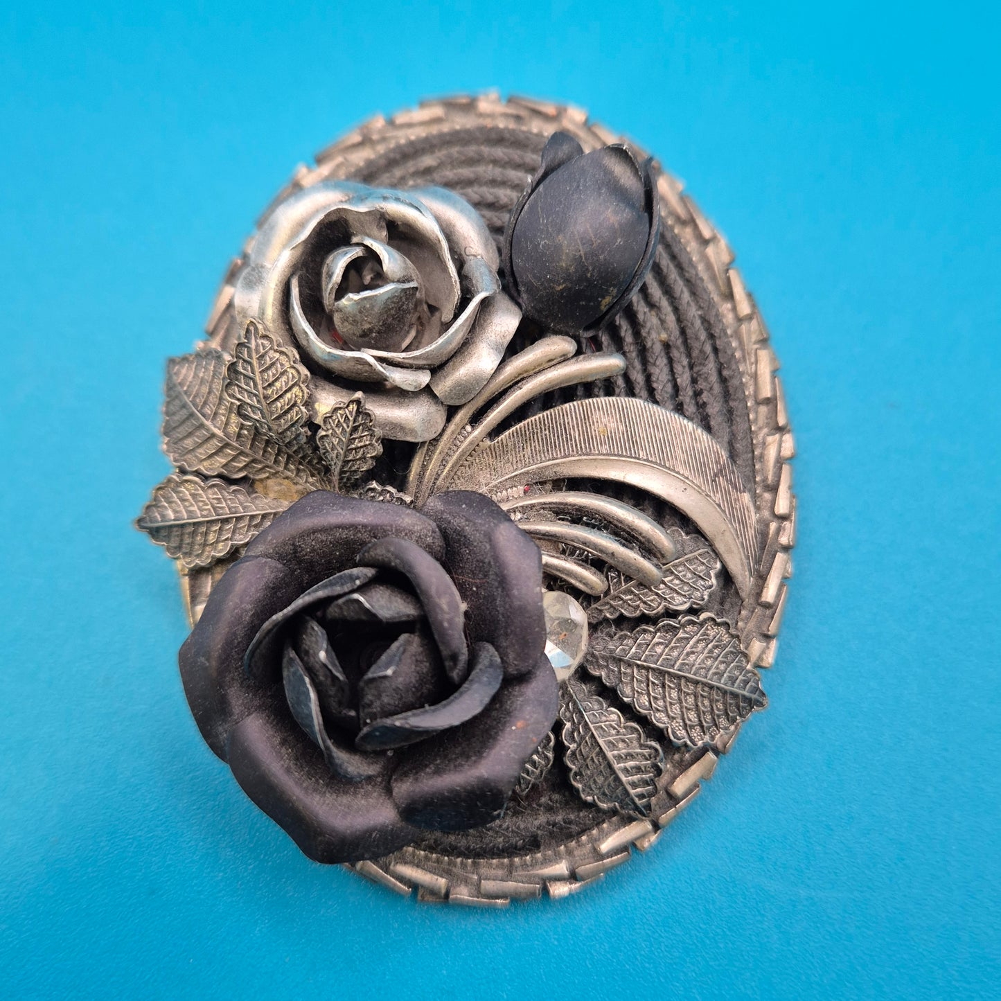 Vintage Statement-Brosche mit Rosen-Motiv und Strass-Akzent