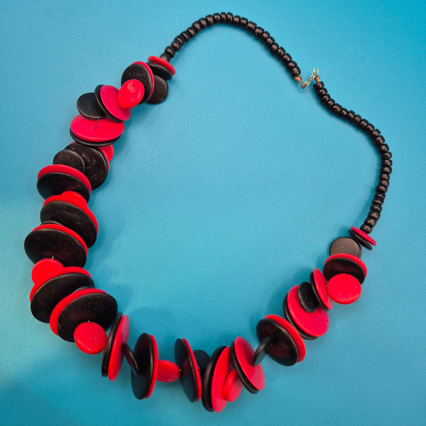 Vintage Statement-Kette Holz Scheiben Rot Schwarz Geometric Design
