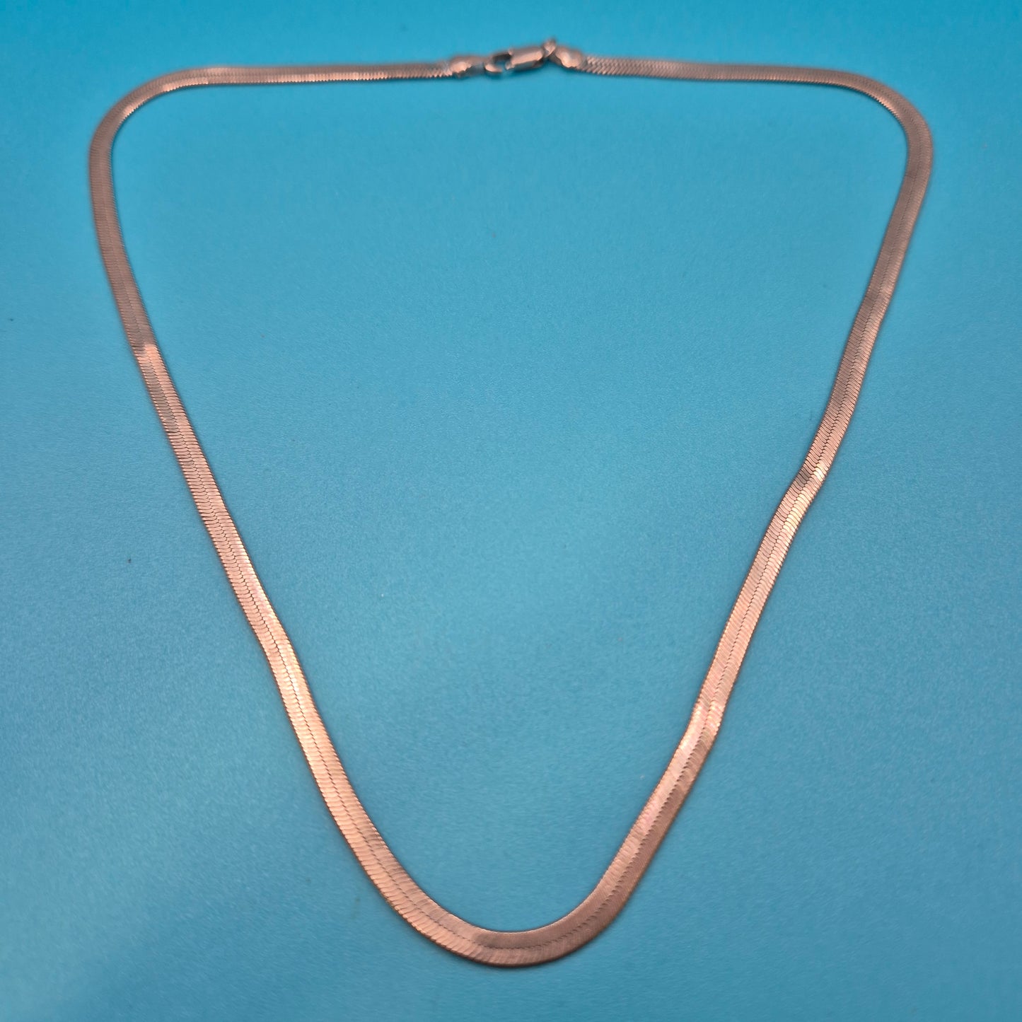 Elegante Vintage Silber-Fischgrätenkette Klassisches Design