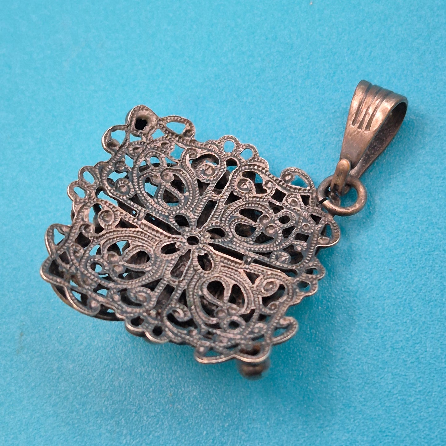 Vintage Silber Filigran Anhänger mit gestreiftem Schmuckstein