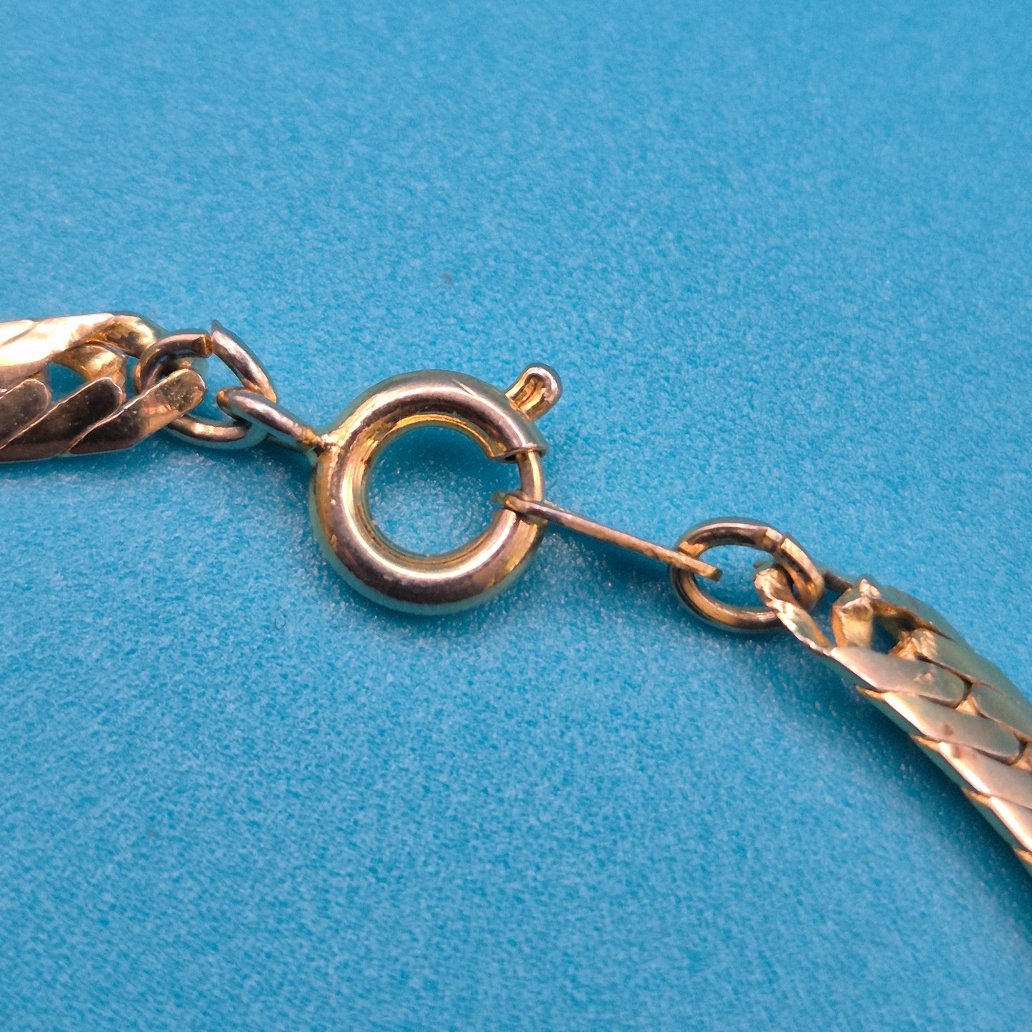 Elegantes Vintage Schlangenketten-Armband in Goldoptik