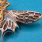 Vintage Fee Brosche mit Strasssteinen und goldfarbenen Akzenten