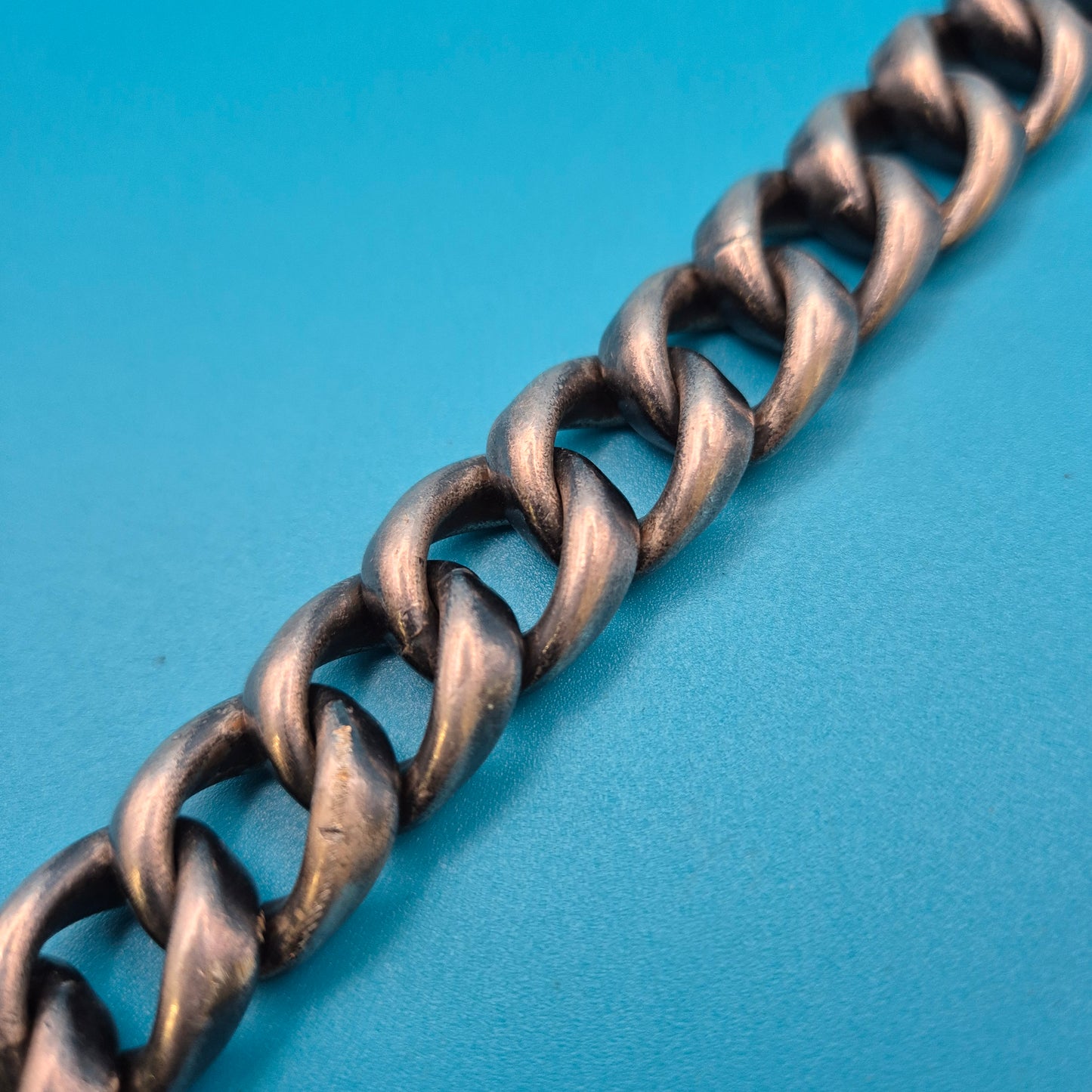 Rustikales Gliederketten-Armband im Vintage-Stil mit Knebelverschluss