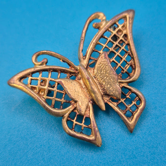 Vintage Schmetterlings-Brosche in Goldoptik mit filigranem Netzmuster