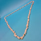 Vintage Rosenquarz Chip-Kette mit goldenen Akzenten