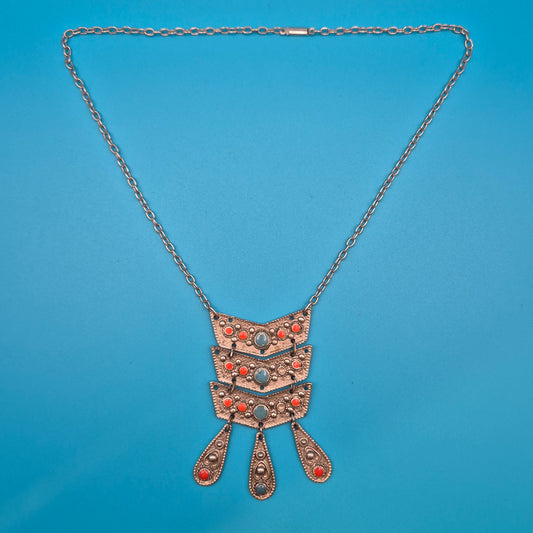 Vintage Statement-Kette im Ethno-Stil mit Korallen- und Türkis-Akzenten