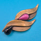 Vintage Statement-Brosche in Messing mit rosa und schwarzem Cabochon-Stein