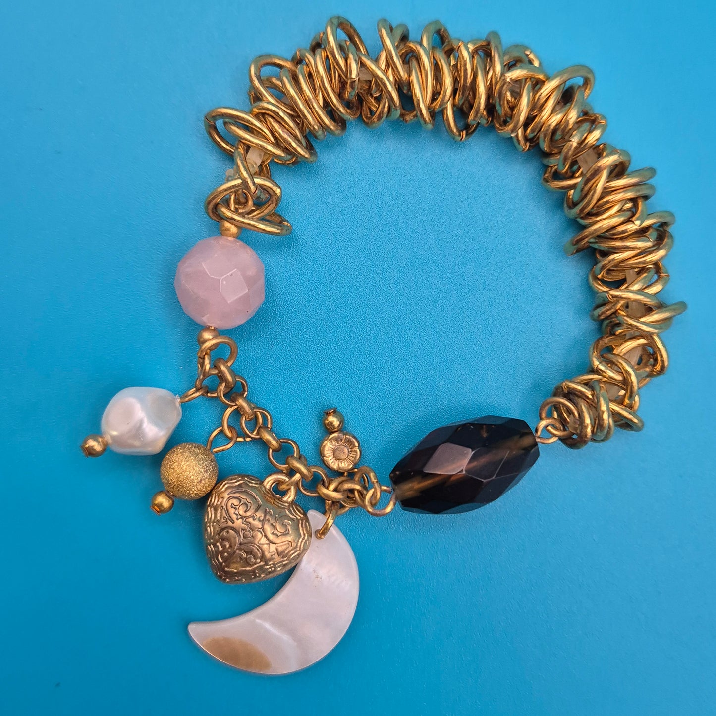 Vintage Statement-Armband mit Charms Mond Herz Edelsteine Goldton