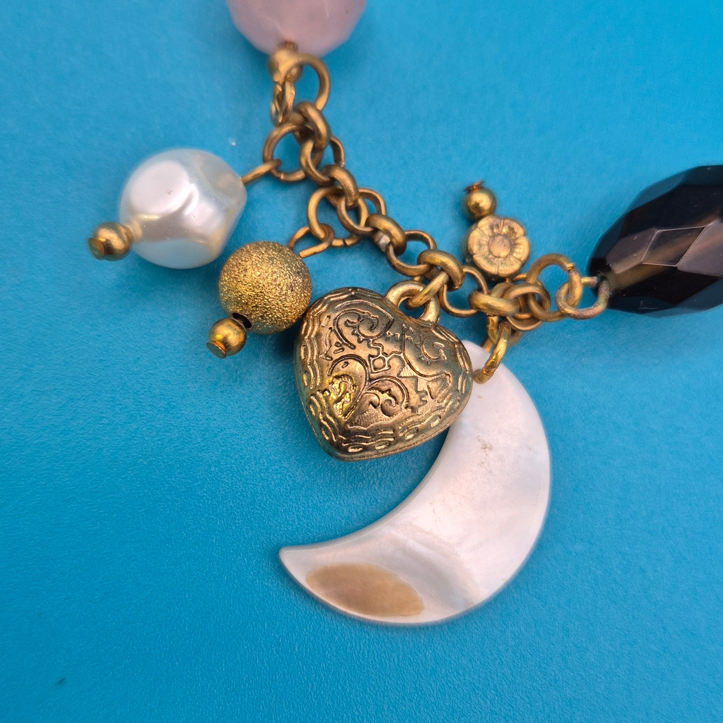 Vintage Statement-Armband mit Charms Mond Herz Edelsteine Goldton