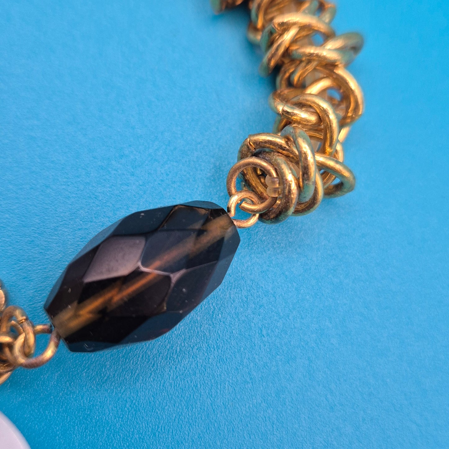 Vintage Statement-Armband mit Charms Mond Herz Edelsteine Goldton